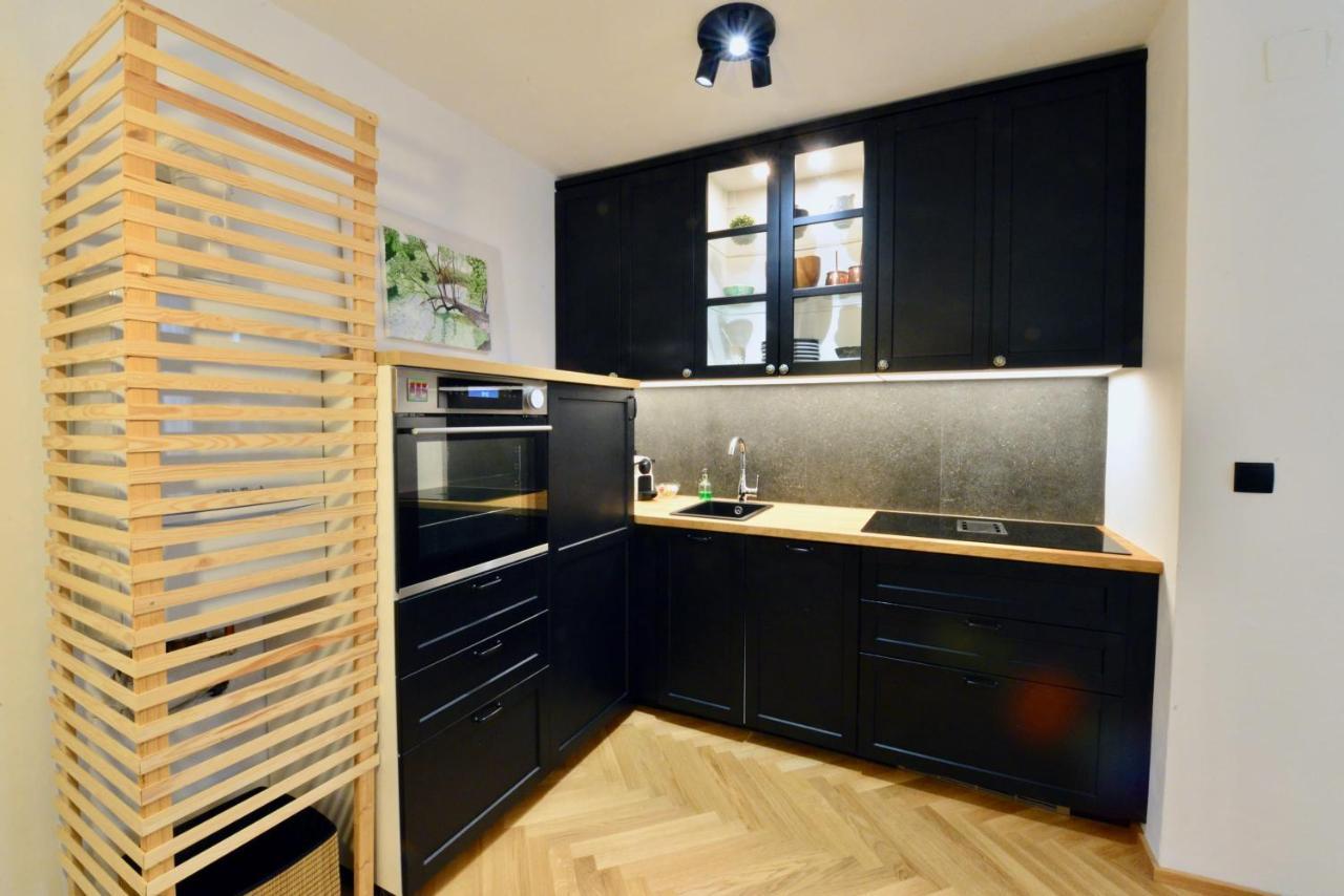 Apartament Modern Flat With Parking Space Wiedeń Zewnętrze zdjęcie