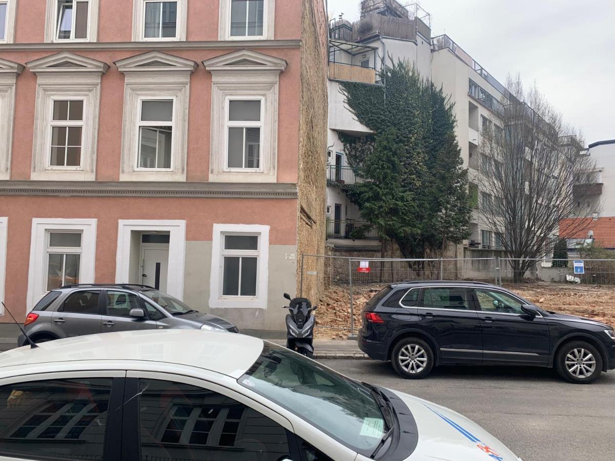 Apartament Modern Flat With Parking Space Wiedeń Zewnętrze zdjęcie